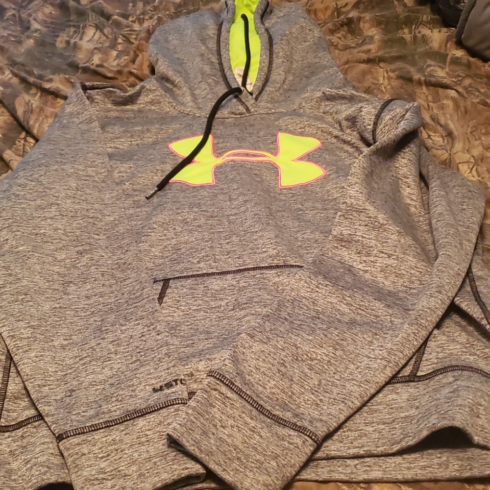 Xl cold gear under armour sweatshirt